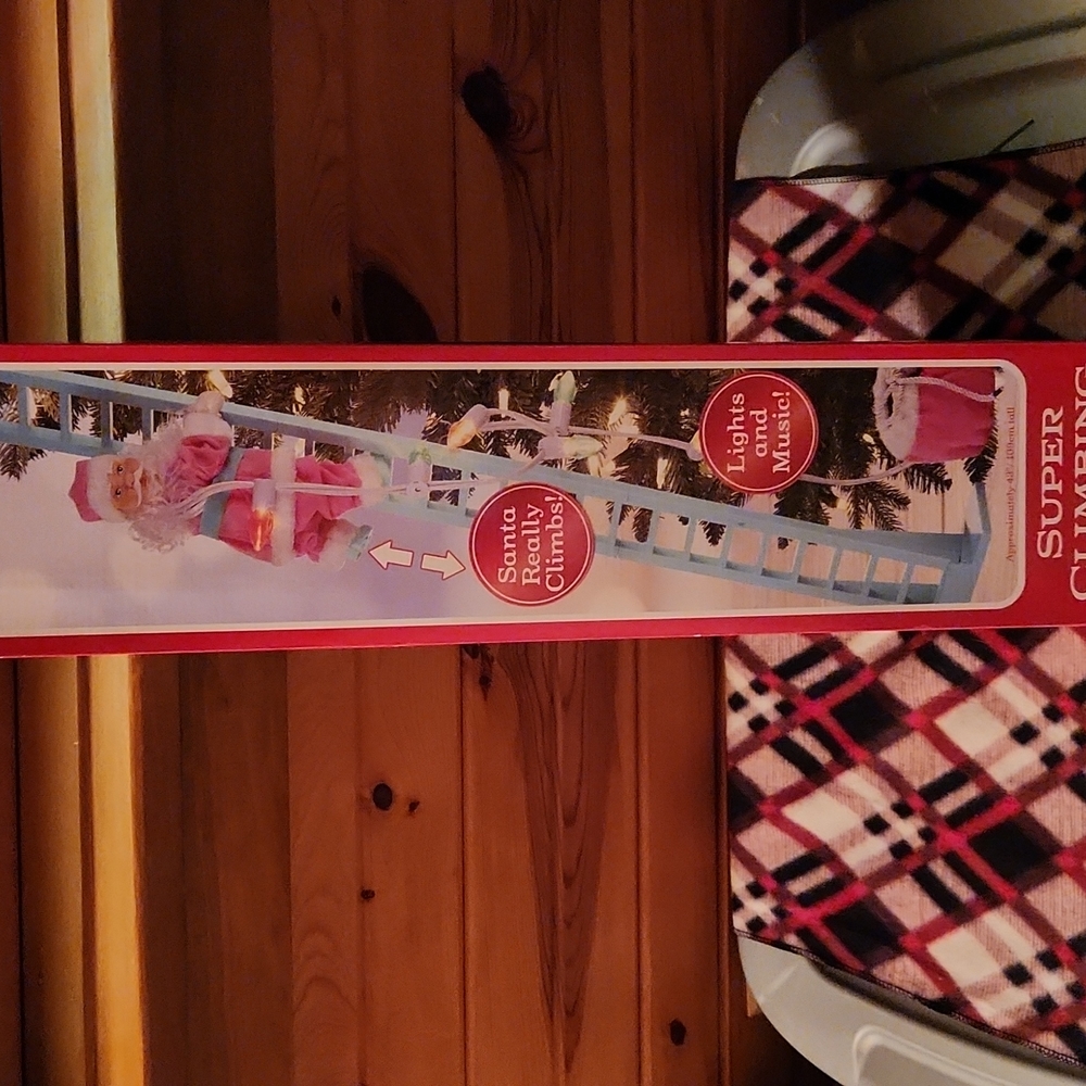BNIB Mr Christmas super climbing Santa-Pink